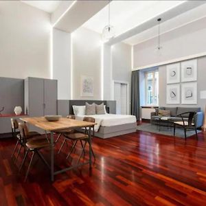 Croce Apartments